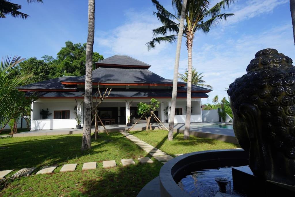 Villa Vespa Lovina Exteriér fotografie